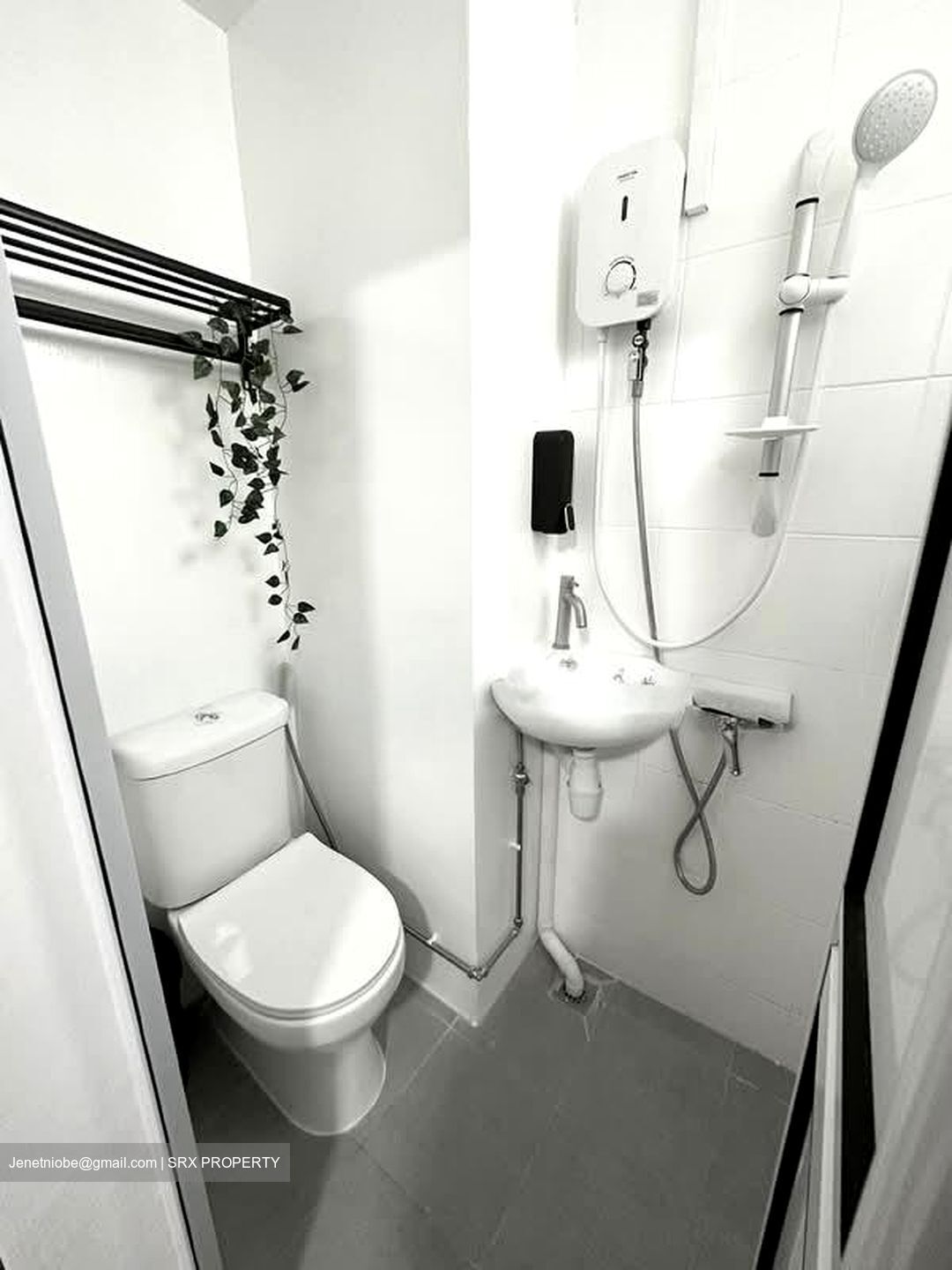 Simei Green Condominium (D18), Condominium #560818991